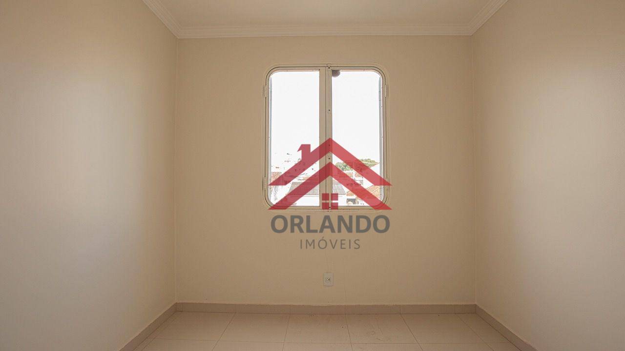 Apartamento à venda com 3 quartos, 110m² - Foto 2