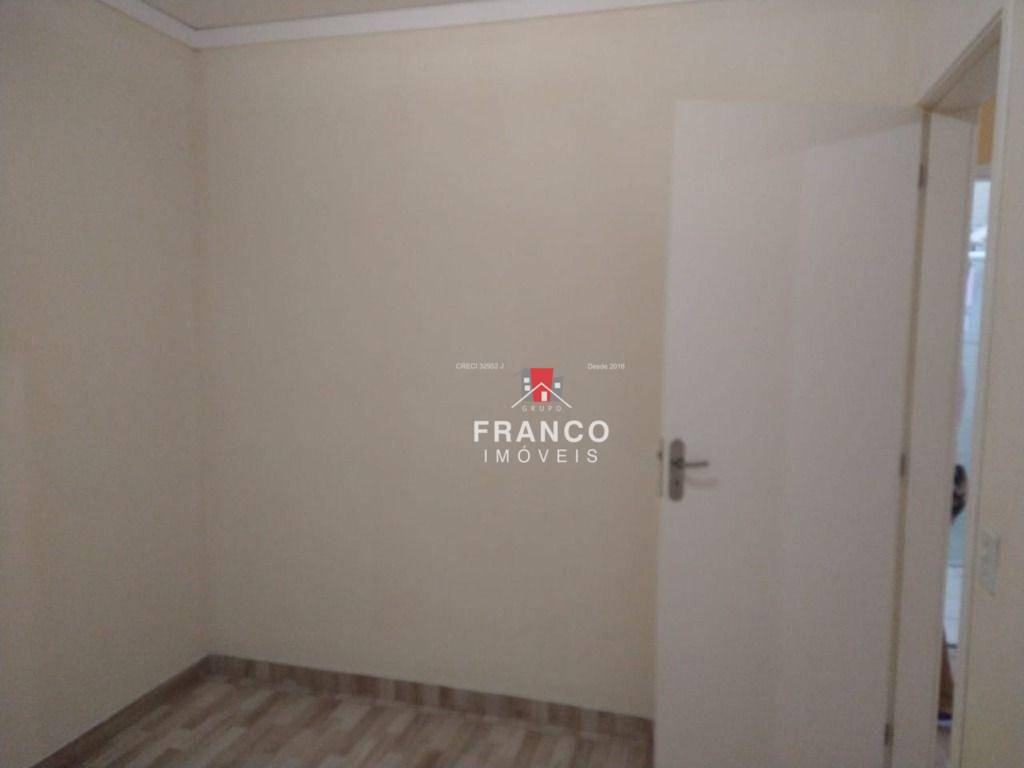 Apartamento à venda com 2 quartos, 48m² - Foto 2