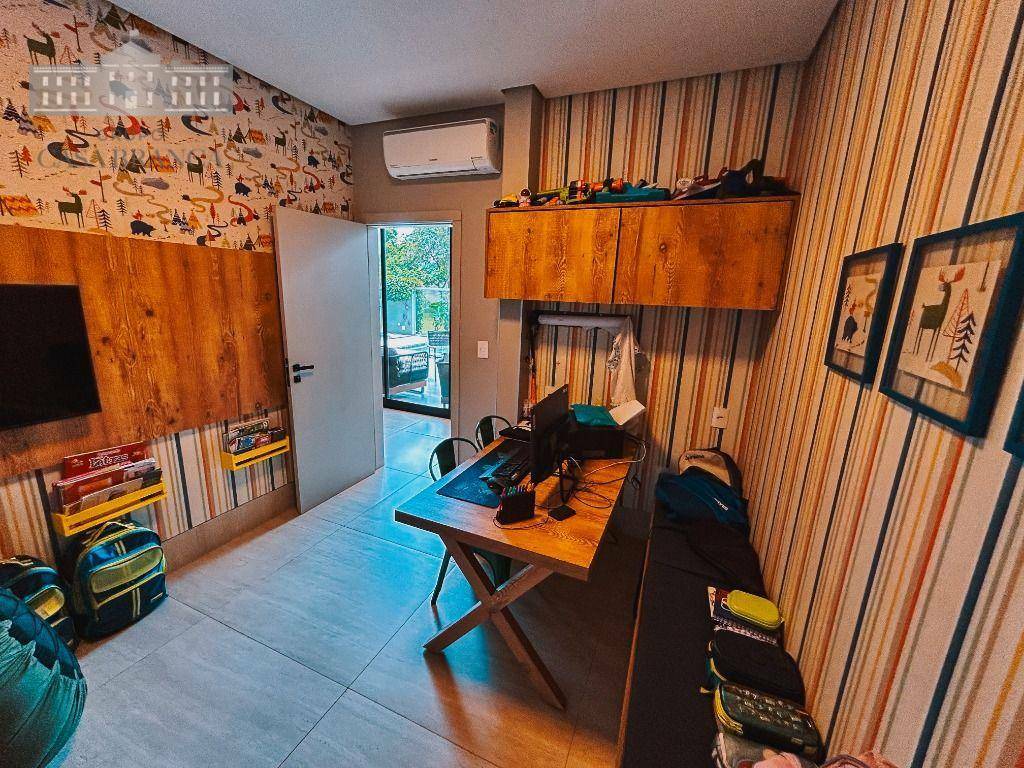 Casa de Condomínio à venda com 4 quartos, 330m² - Foto 22