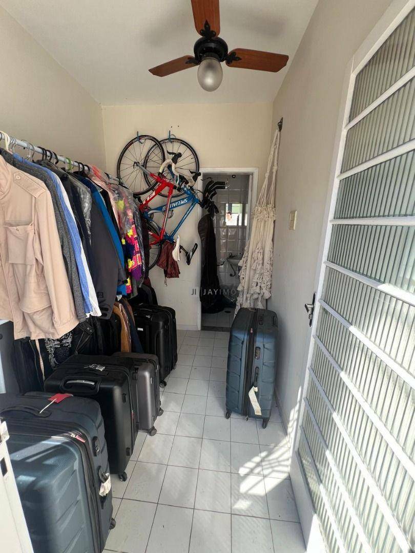 Sobrado à venda com 3 quartos, 200m² - Foto 17