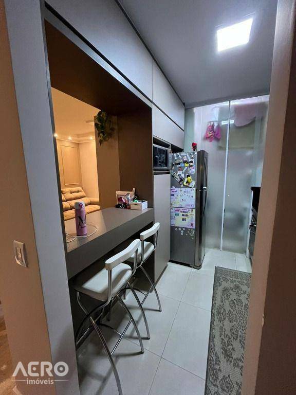 Apartamento à venda com 3 quartos, 75m² - Foto 10