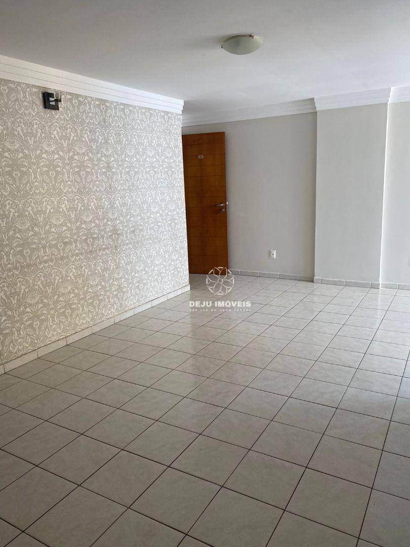 Apartamento à venda com 3 quartos, 108m² - Foto 2