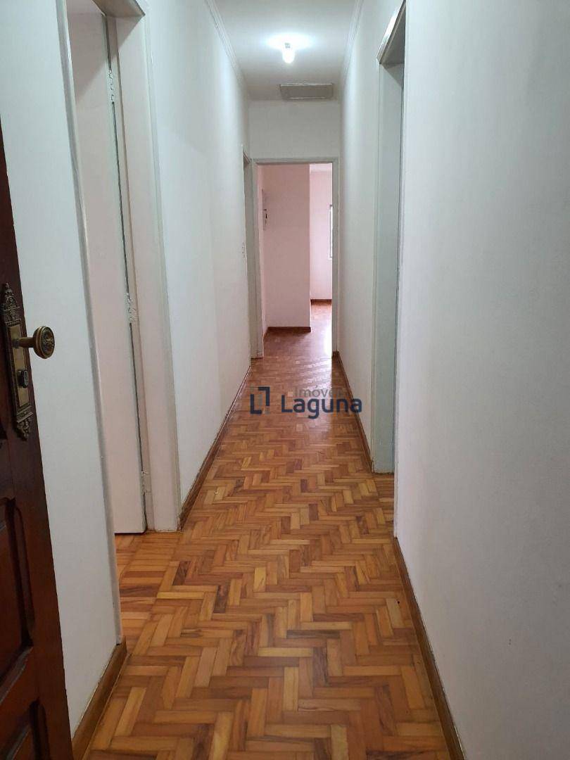 Casa à venda com 3 quartos, 240m² - Foto 11