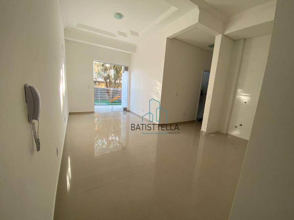 Apartamento à venda com 2 quartos, 61m² - Foto 14