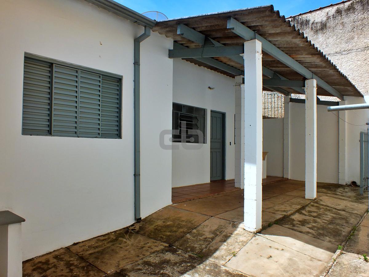 Casa à venda com 4 quartos, 310m² - Foto 33