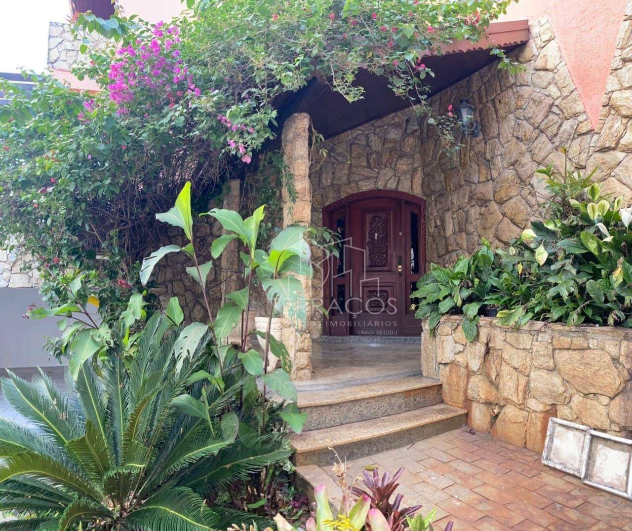 Casa à venda e aluguel com 4 quartos, 362m² - Foto 4