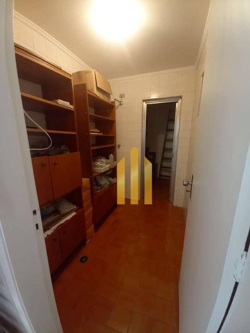 Sobrado à venda e aluguel com 3 quartos, 190m² - Foto 30