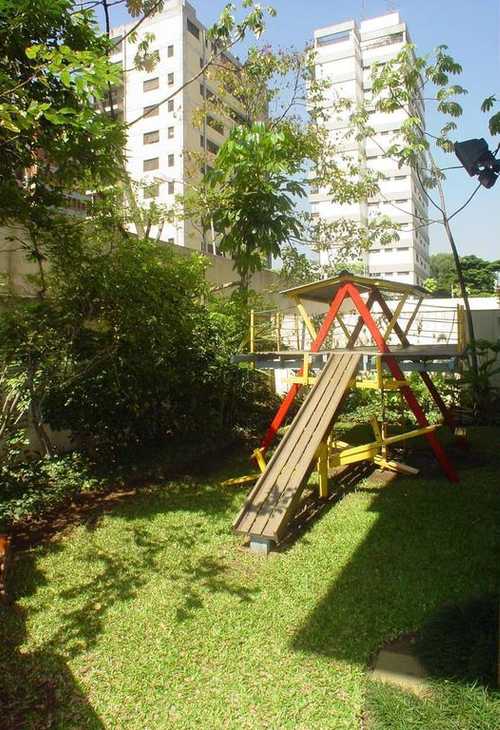 Apartamento à venda com 3 quartos, 200m² - Foto 3