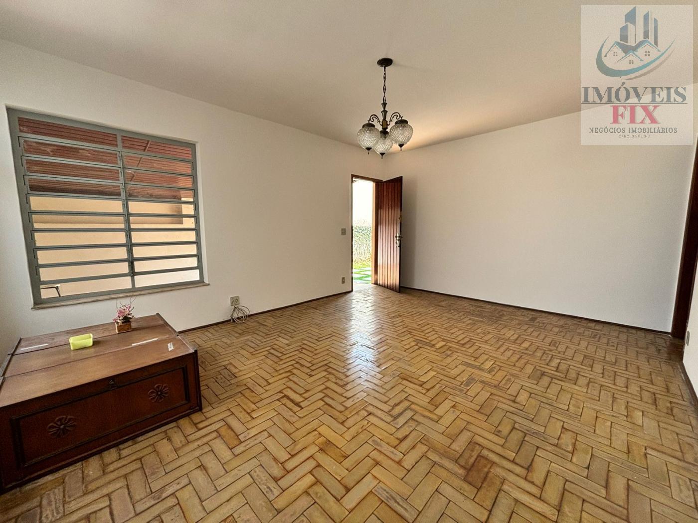 Casa à venda com 3 quartos, 152m² - Foto 5