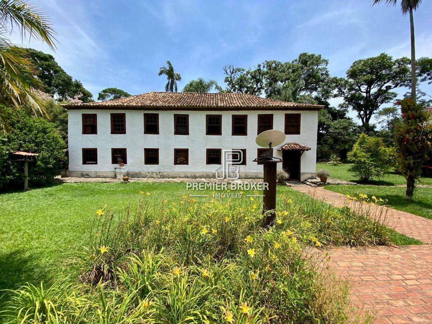 Fazenda à venda com 5 quartos, 300m² - Foto 4