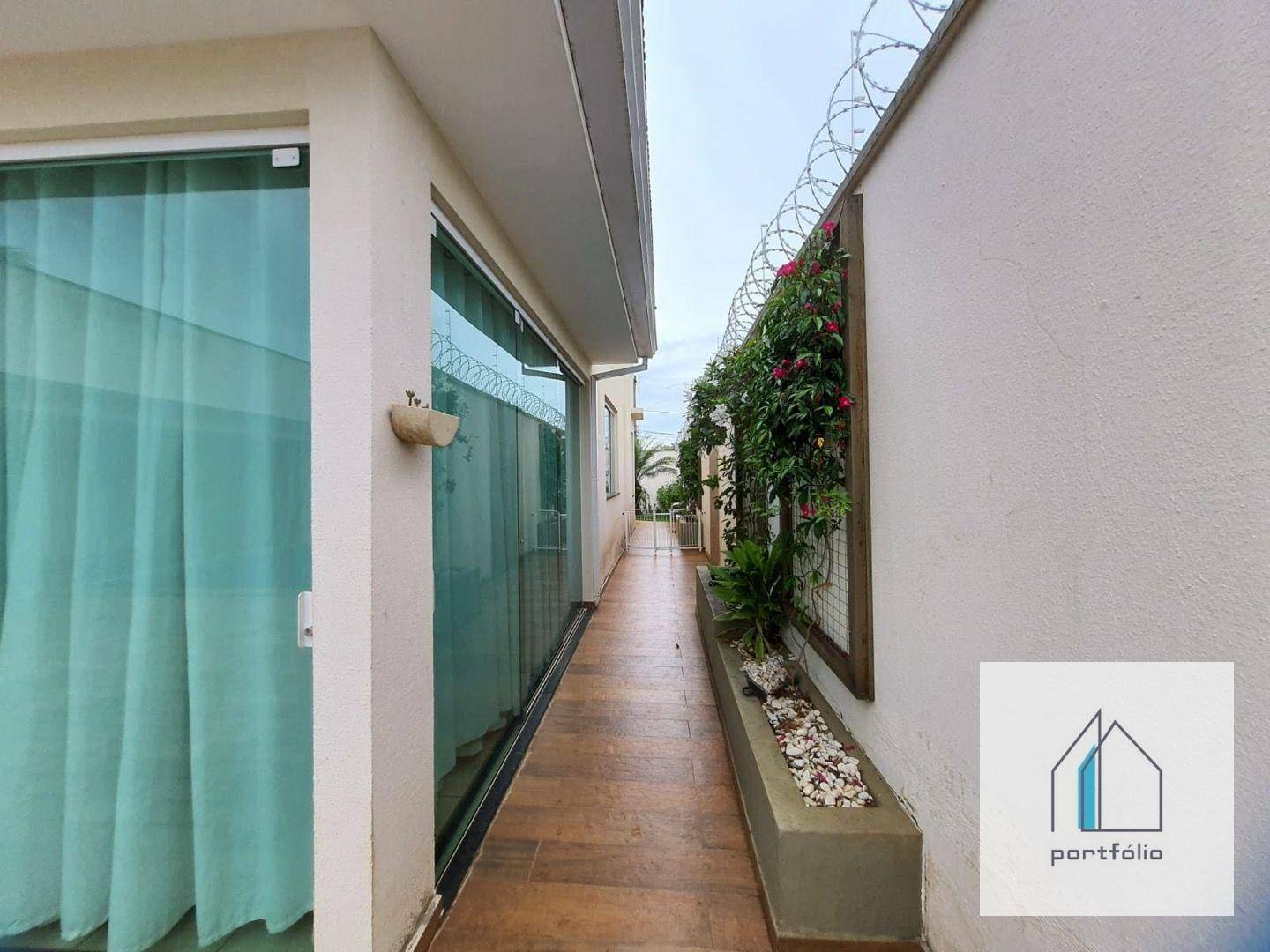 Casa à venda com 4 quartos, 270m² - Foto 31