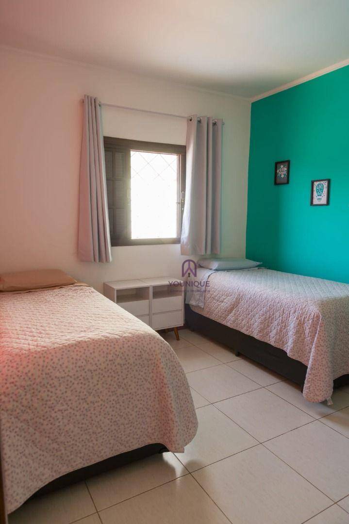 Casa à venda com 3 quartos, 219m² - Foto 27