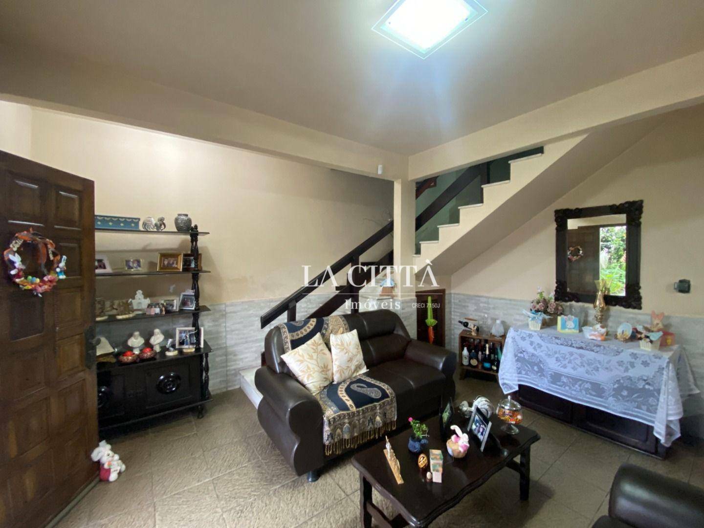 Casa à venda com 3 quartos, 160m² - Foto 8