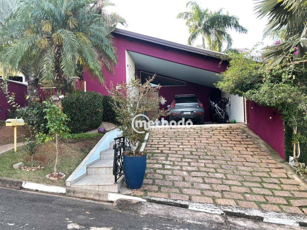 Casa de Condomínio à venda com 4 quartos, 420m² - Foto 1