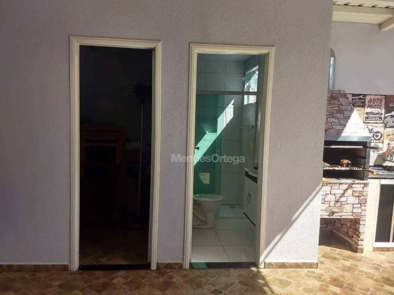 Casa à venda com 2 quartos, 240m² - Foto 10