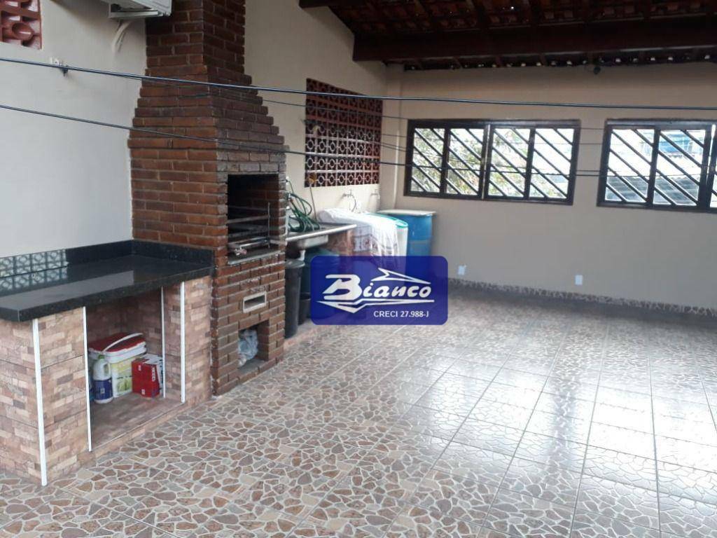 Sobrado à venda com 2 quartos, 220m² - Foto 11