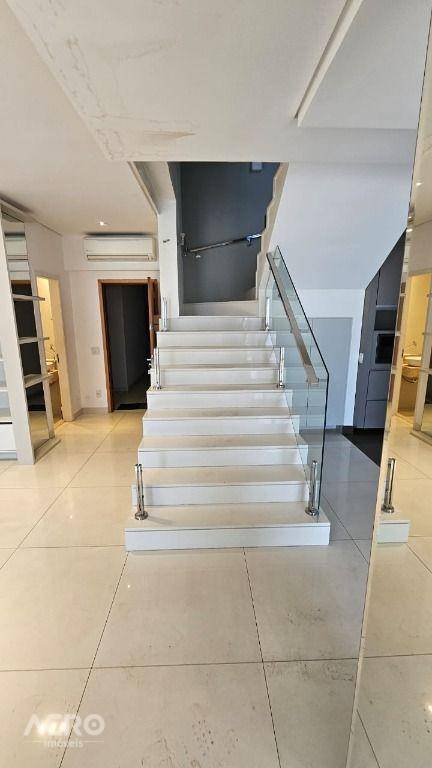 Apartamento para alugar com 3 quartos, 180m² - Foto 22