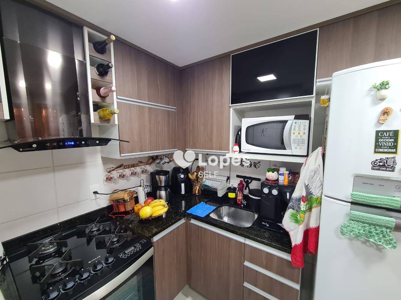 Apartamento à venda com 2 quartos, 73m² - Foto 4