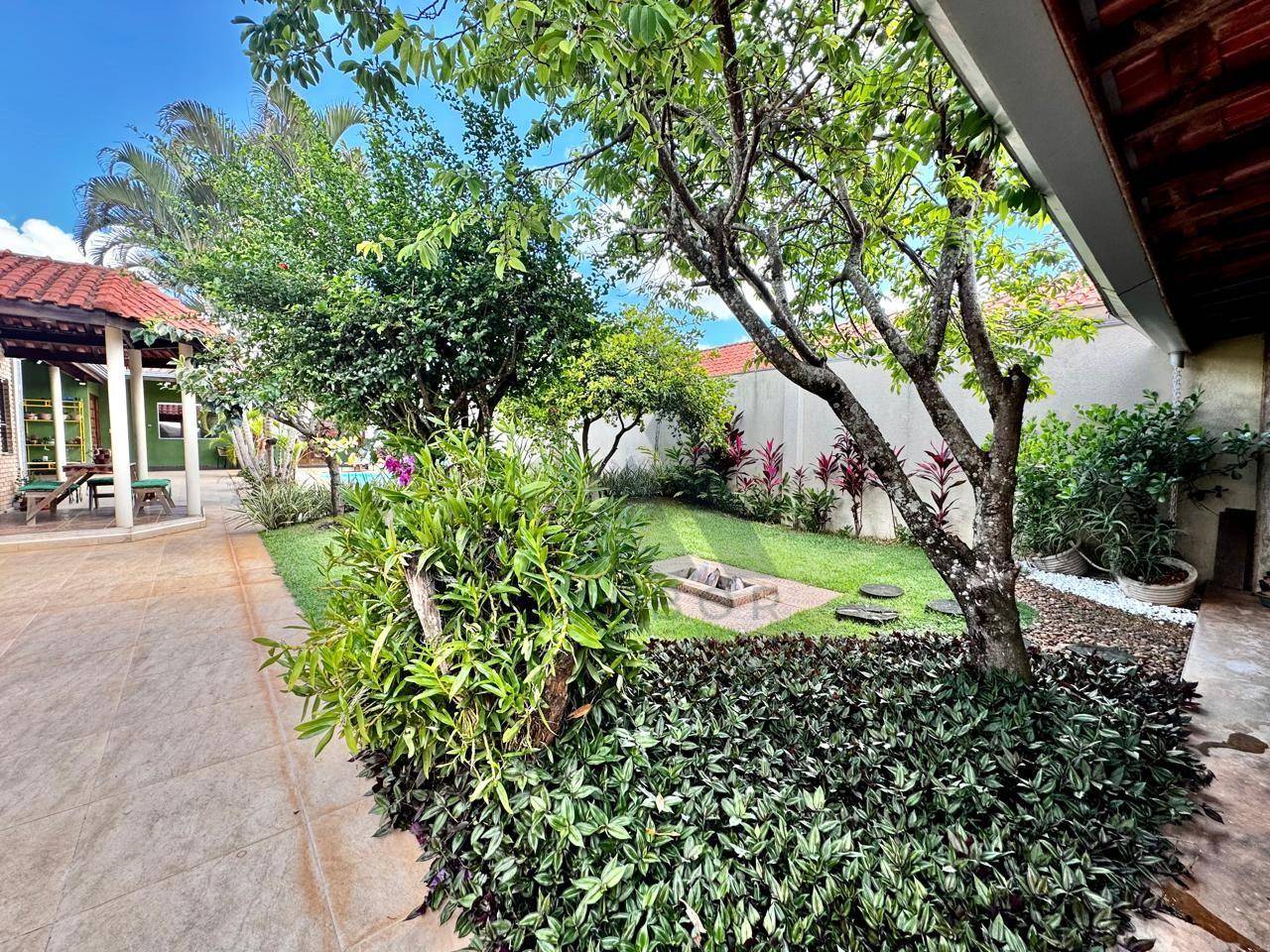 Casa, 3 quartos, 204 m² - Foto 2