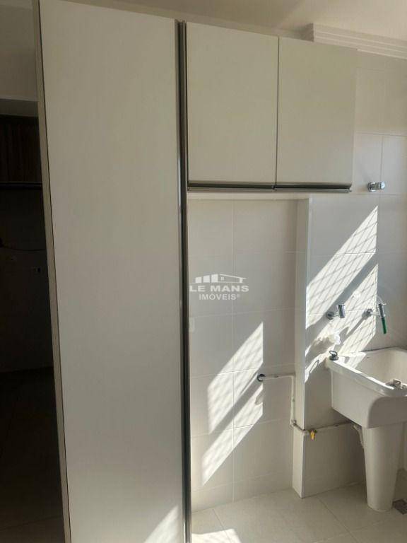 Apartamento à venda com 2 quartos, 77m² - Foto 5
