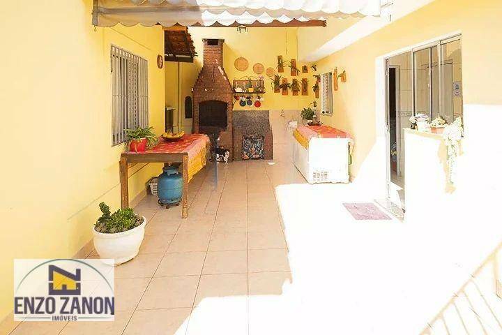 Casa à venda e aluguel com 3 quartos, 210m² - Foto 14