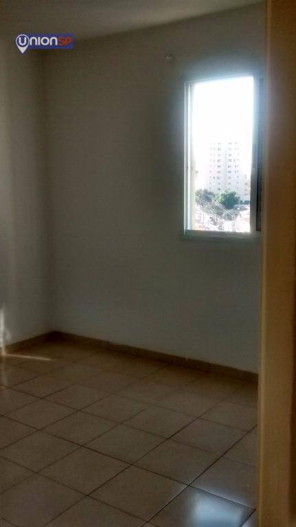 Apartamento à venda com 2 quartos, 67m² - Foto 11