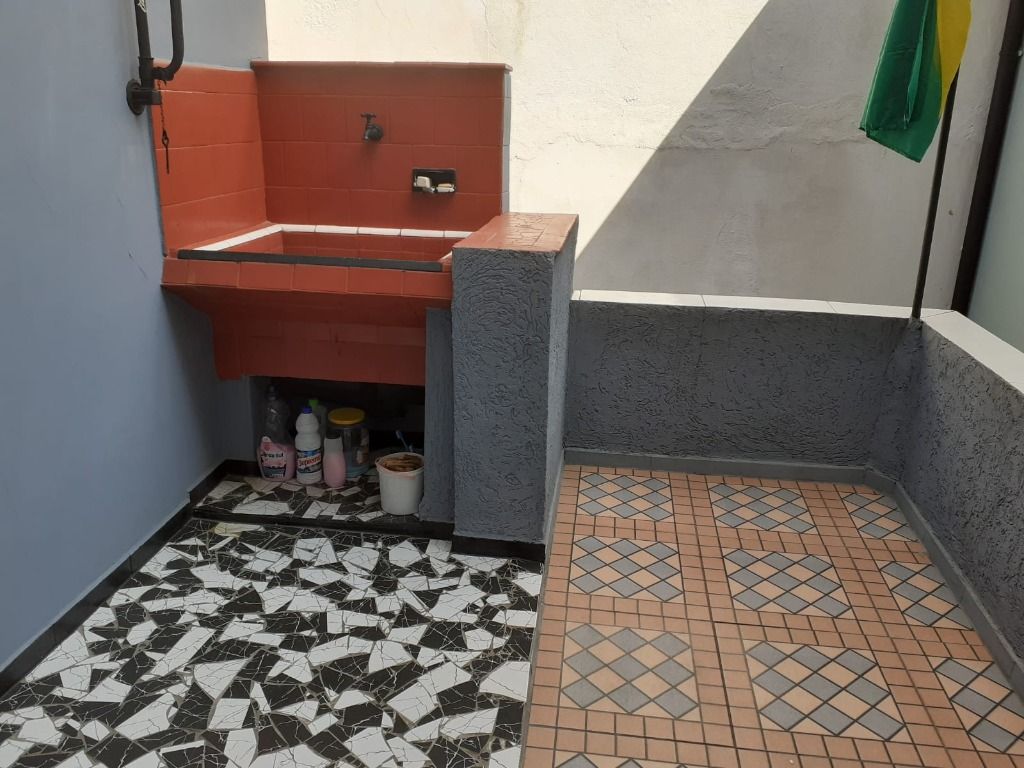 Sobrado à venda com 6 quartos, 166m² - Foto 12