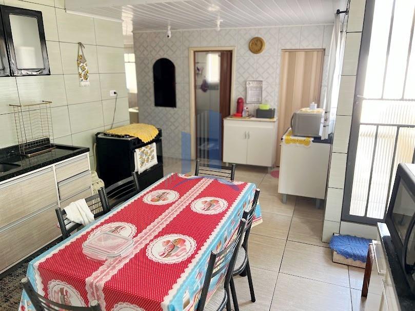 Casa à venda com 3 quartos, 185m² - Foto 14