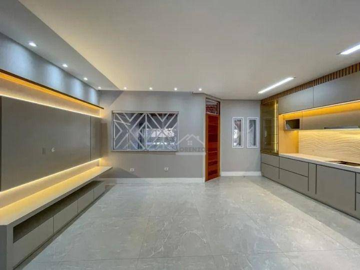 Casa à venda com 3 quartos, 216m² - Foto 3