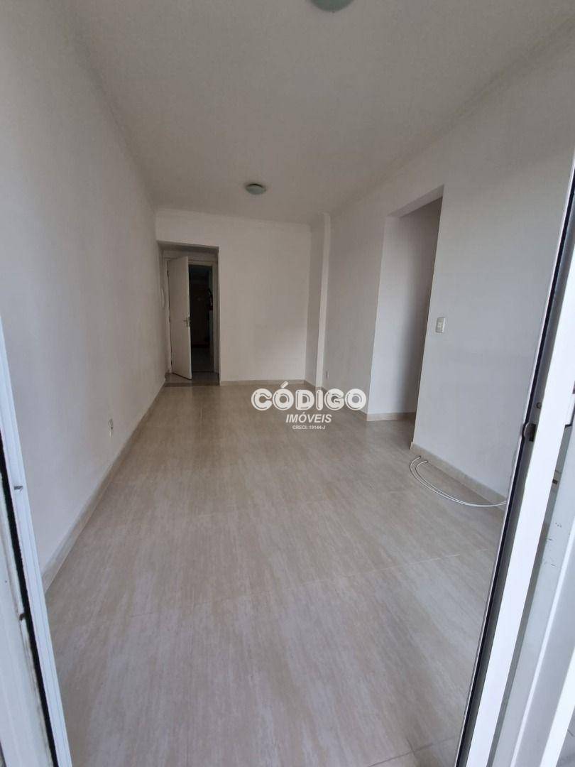 Apartamento para alugar com 2 quartos, 69m² - Foto 3