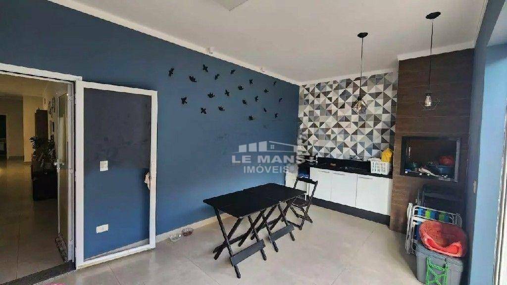 Casa de Condomínio à venda com 3 quartos, 220m² - Foto 10