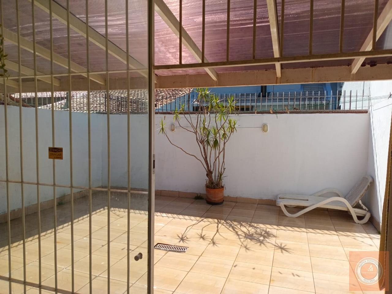 Casa à venda com 2 quartos, 62m² - Foto 14