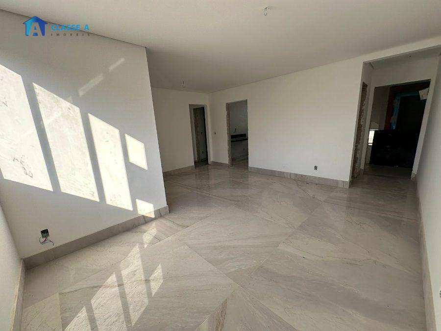 Apartamento à venda com 3 quartos, 75m² - Foto 3