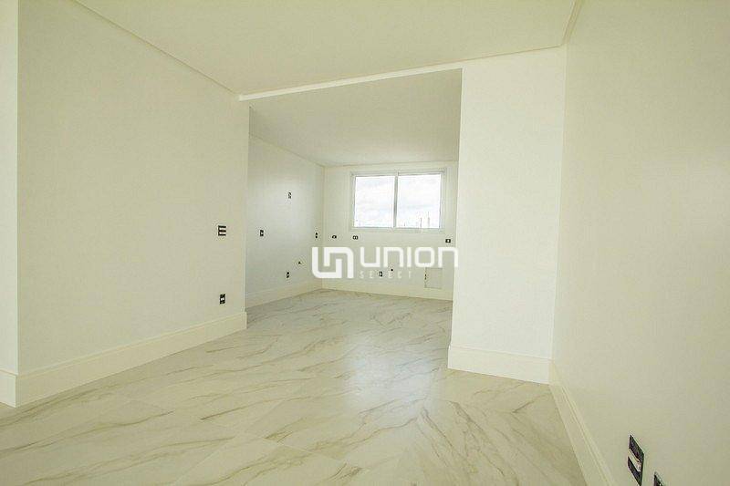 Apartamento à venda com 3 quartos, 151m² - Foto 9