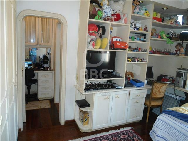 Apartamento à venda com 4 quartos, 220m² - Foto 14