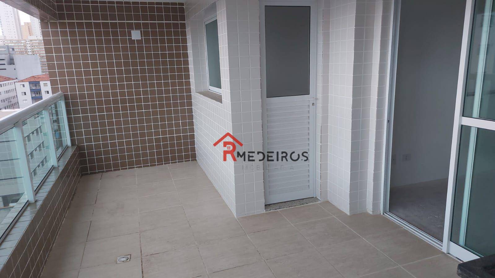 Apartamento à venda com 3 quartos, 117m² - Foto 1