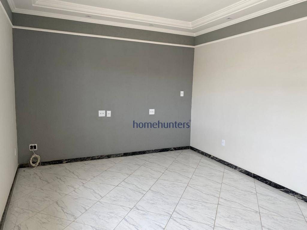 Casa à venda com 3 quartos, 260m² - Foto 5