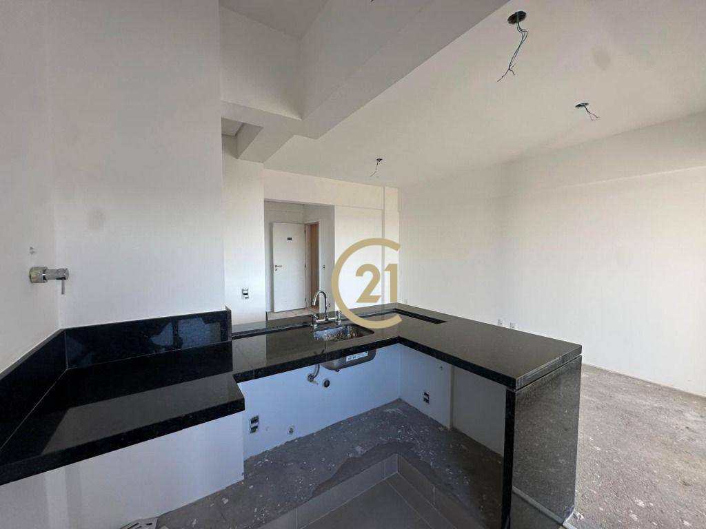 Apartamento à venda com 2 quartos, 82m² - Foto 4