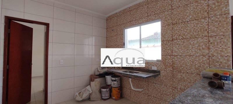 Casa à venda com 2 quartos, 125m² - Foto 11