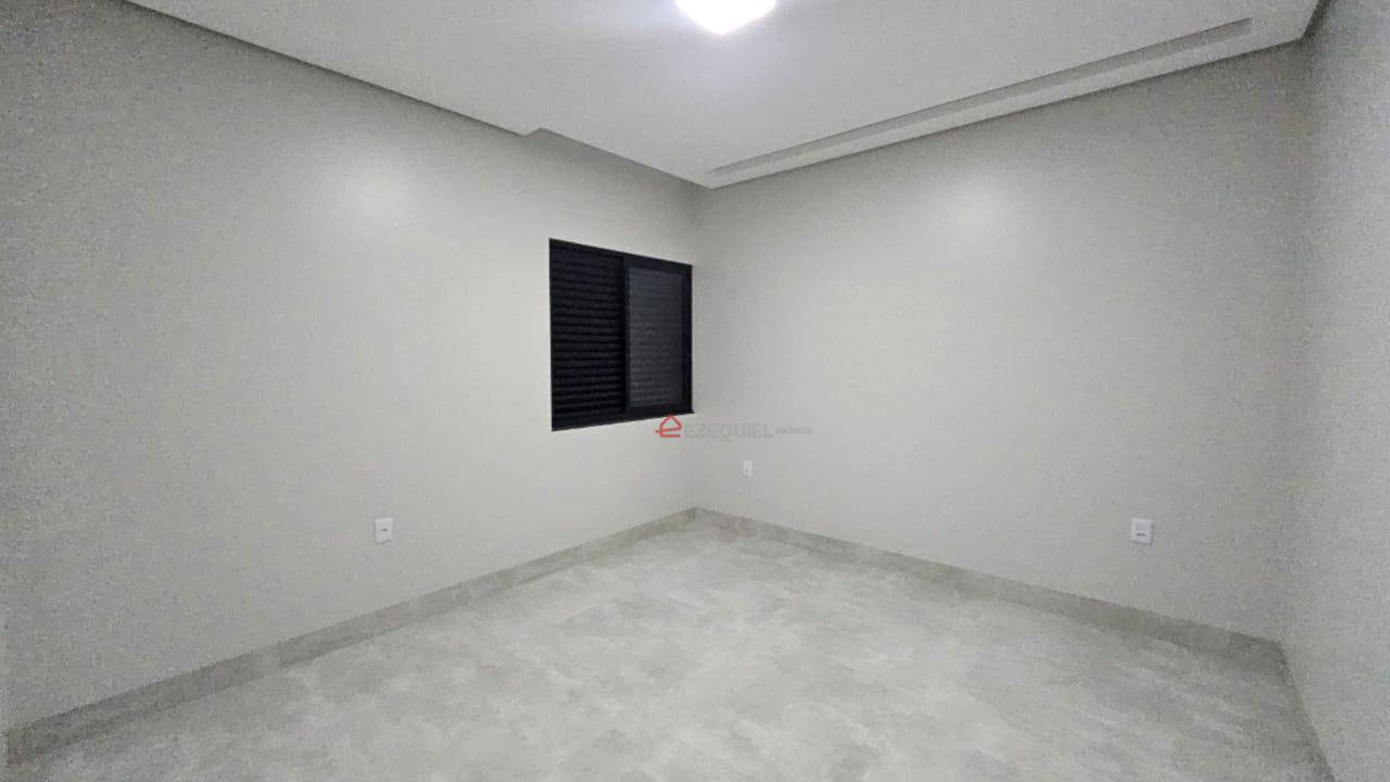 Casa à venda com 3 quartos, 186m² - Foto 10