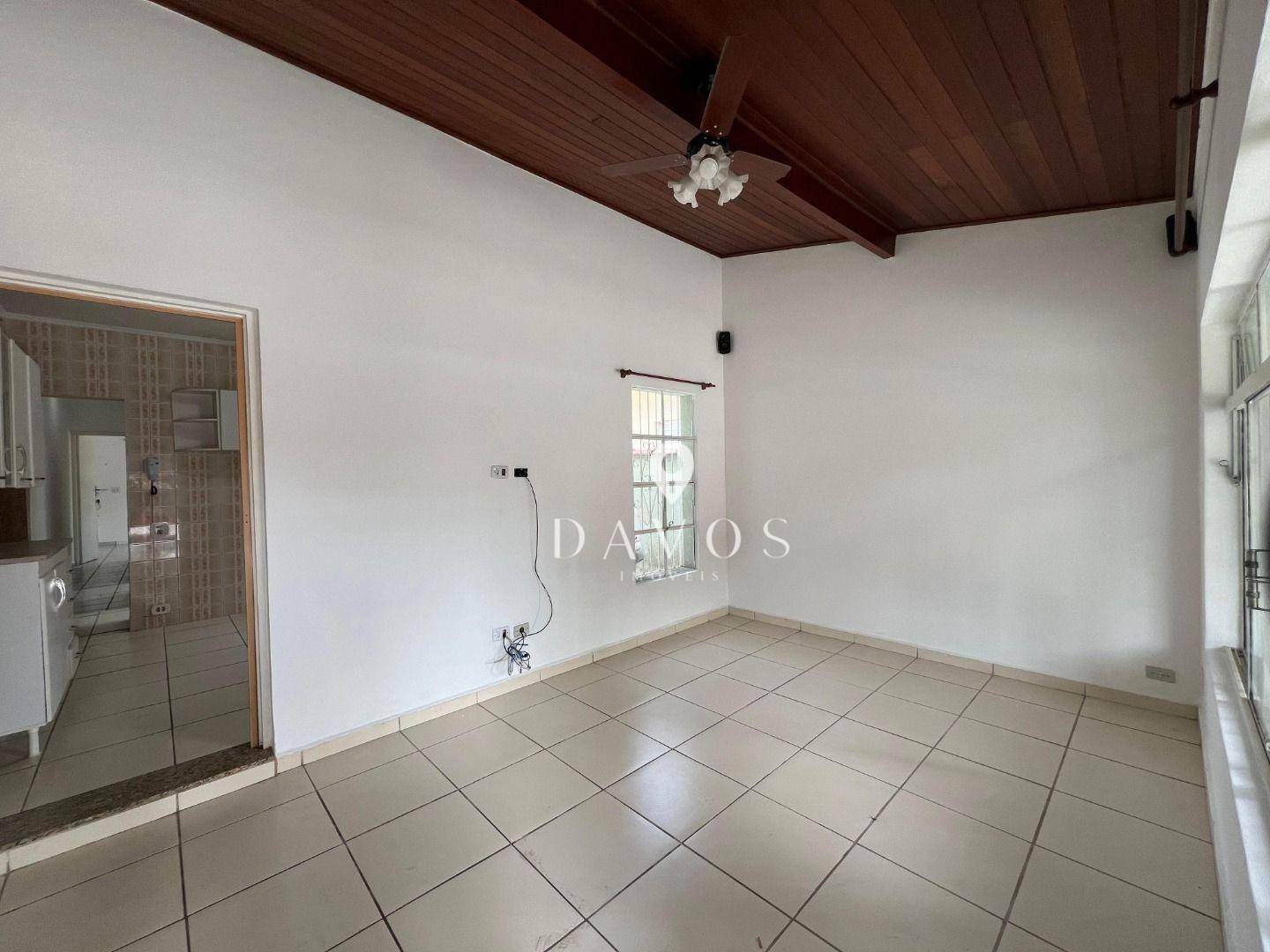 Casa à venda com 2 quartos, 83m² - Foto 2