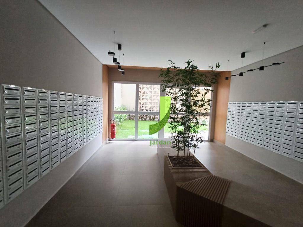 Apartamento para alugar com 2 quartos, 39m² - Foto 27