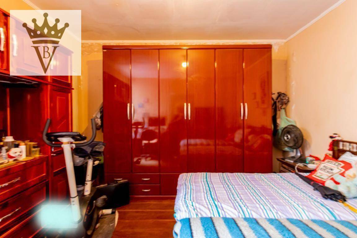 Casa à venda com 4 quartos, 200m² - Foto 11