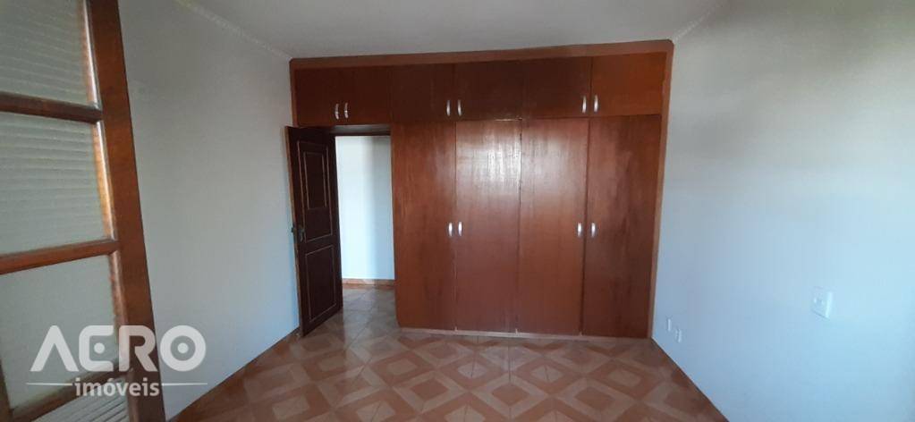 Casa à venda com 3 quartos, 490m² - Foto 36