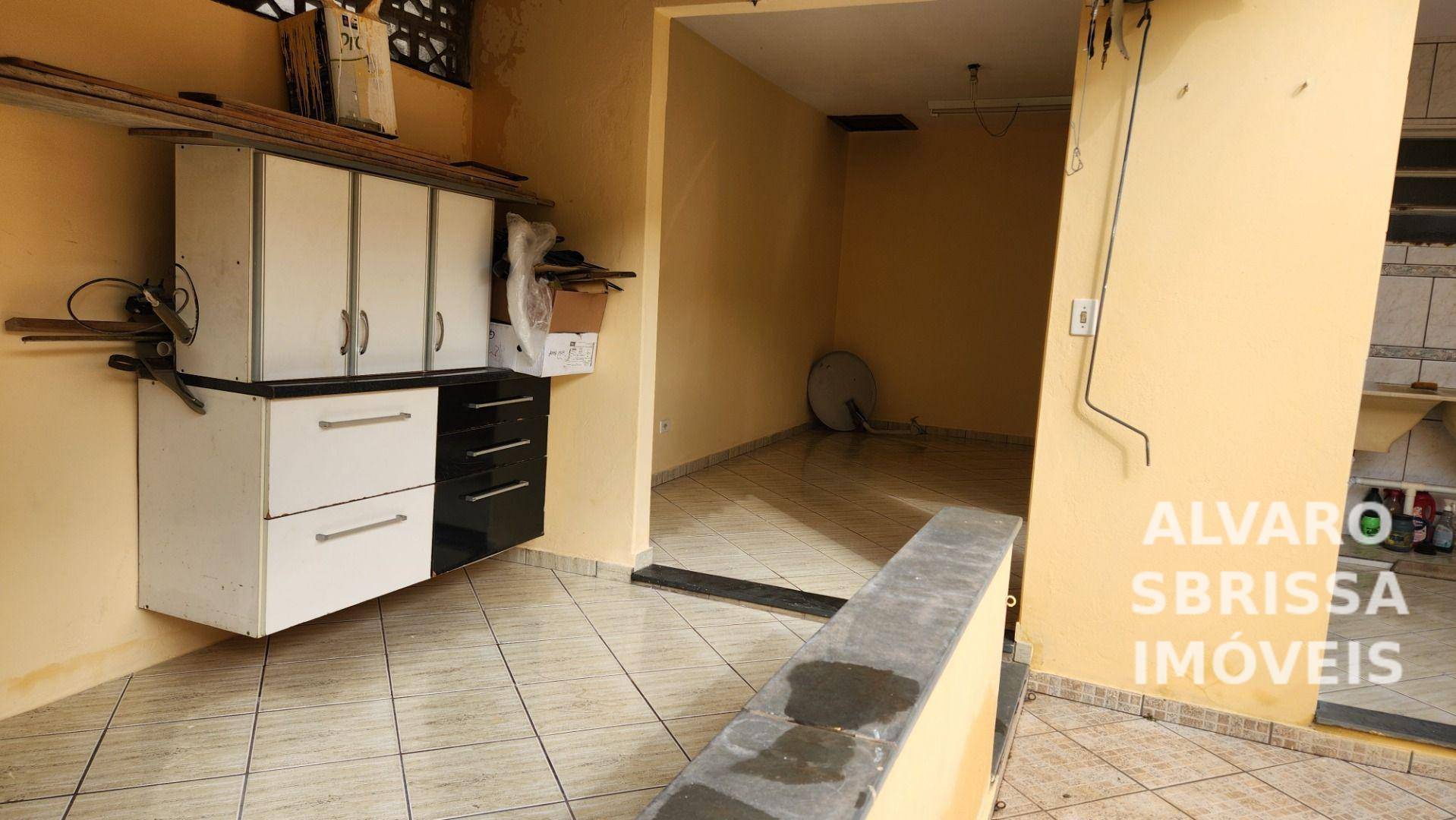 Casa para alugar com 3 quartos, 132m² - Foto 9