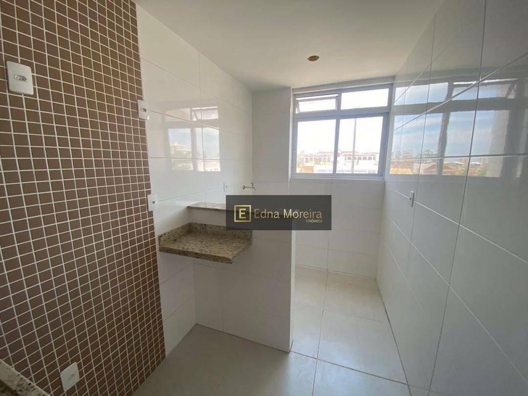 Apartamento à venda com 2 quartos, 75m² - Foto 2