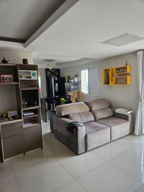 Apartamento à venda com 3 quartos, 134m² - Foto 4