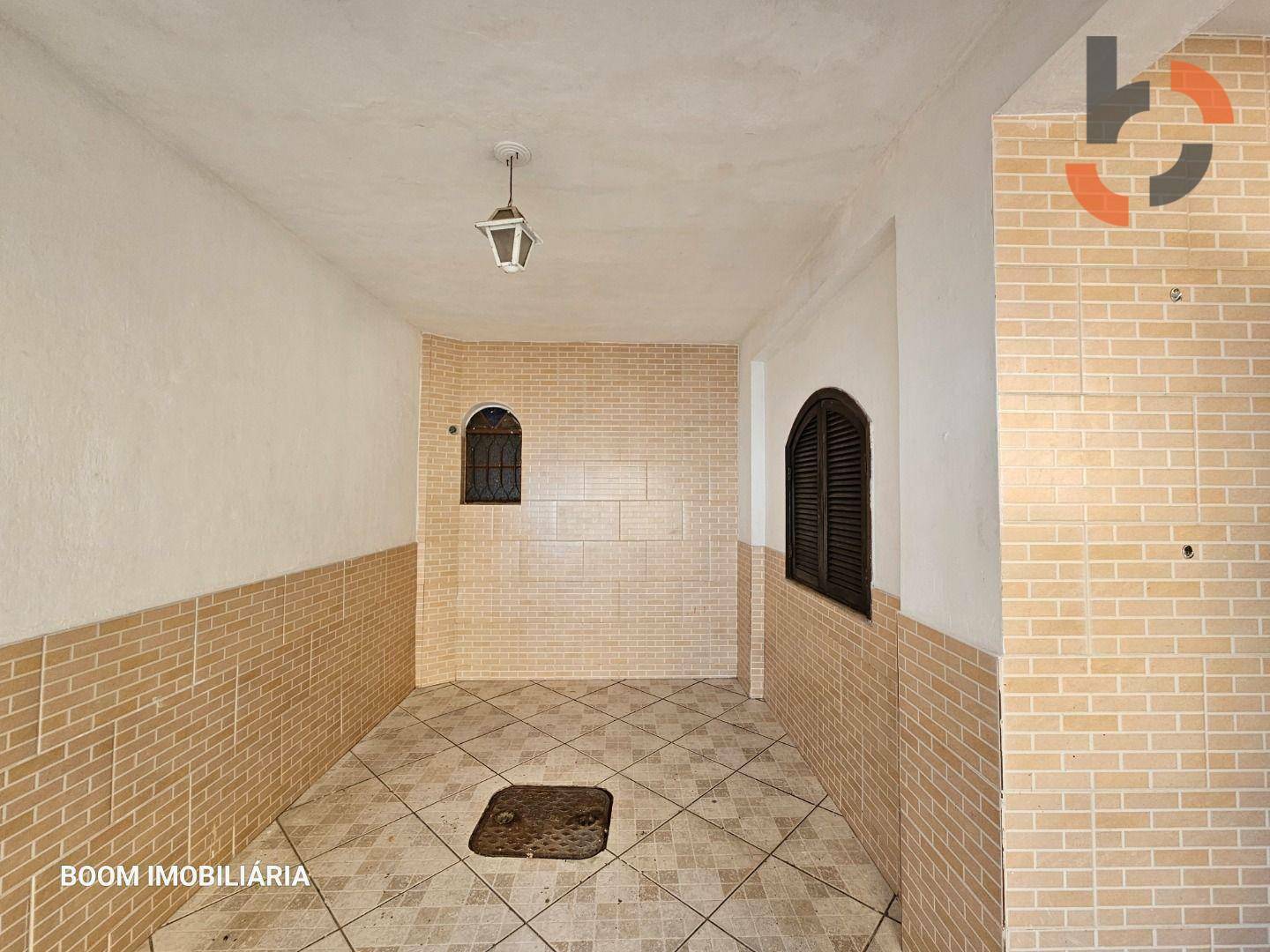 Casa à venda com 2 quartos, 92m² - Foto 3