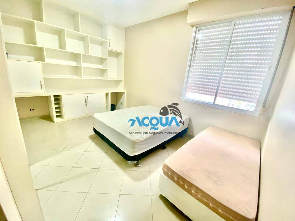 Apartamento à venda com 4 quartos, 190m² - Foto 7