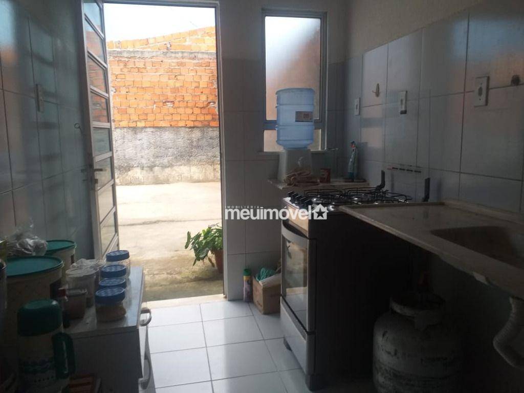 Casa de Condomínio à venda com 2 quartos, 48m² - Foto 4